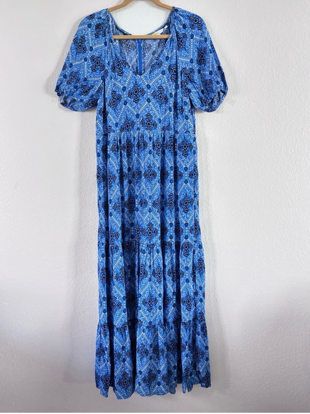 Boden V-Neck Midi Dress Mosaic Blue Poppy Bloom Tiered Puff Sleeve Sz 6 - Picture 2 of 11